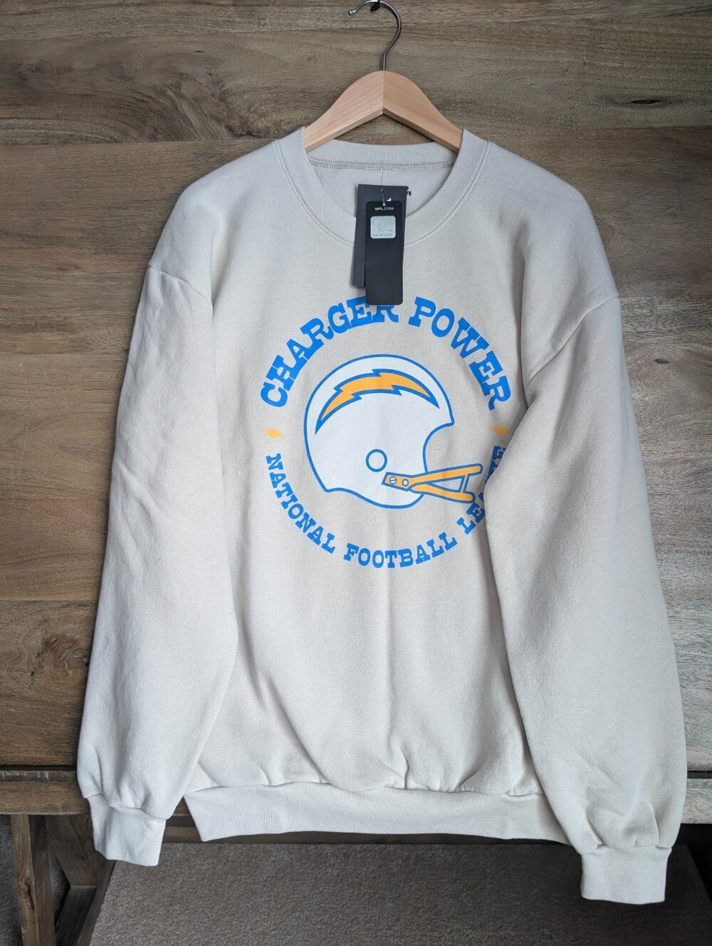 NWT The Wild Collective Charger Power Fleece Sweatshirt Womens M Cream Pullover